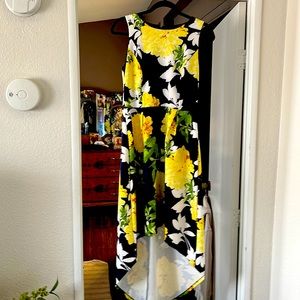 Infocus size 8 super comfortable beautiful dress